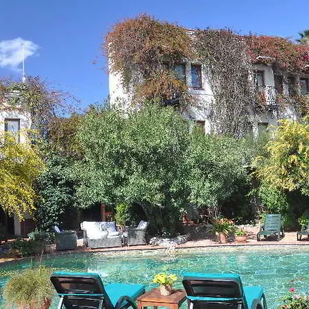 Hotel El Vino &