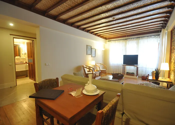 El Vino & 3* Αλικαρνασσός